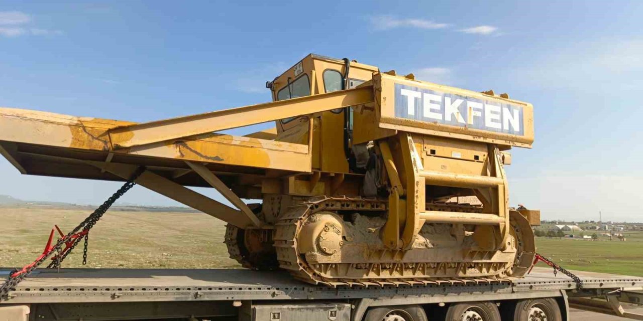 Kars’ta Seyir Halindeki Tır Alev Aldı