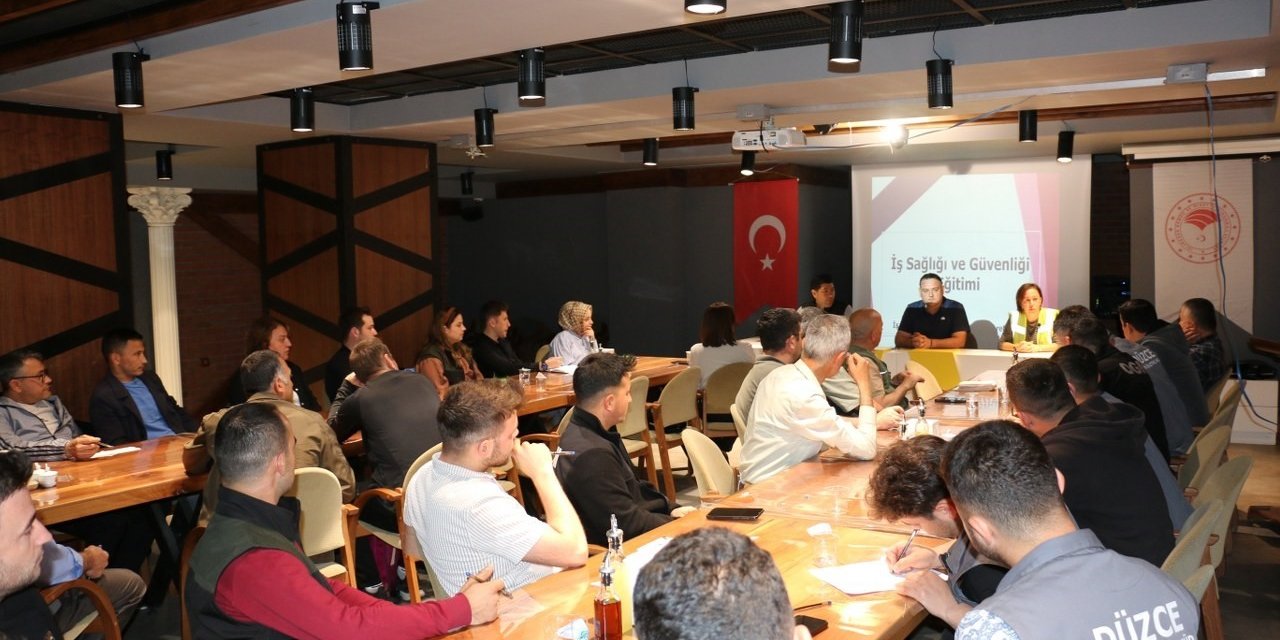 Orman İşletme Personeline İş Sağlığı Ve Güvenliği Eğitimi