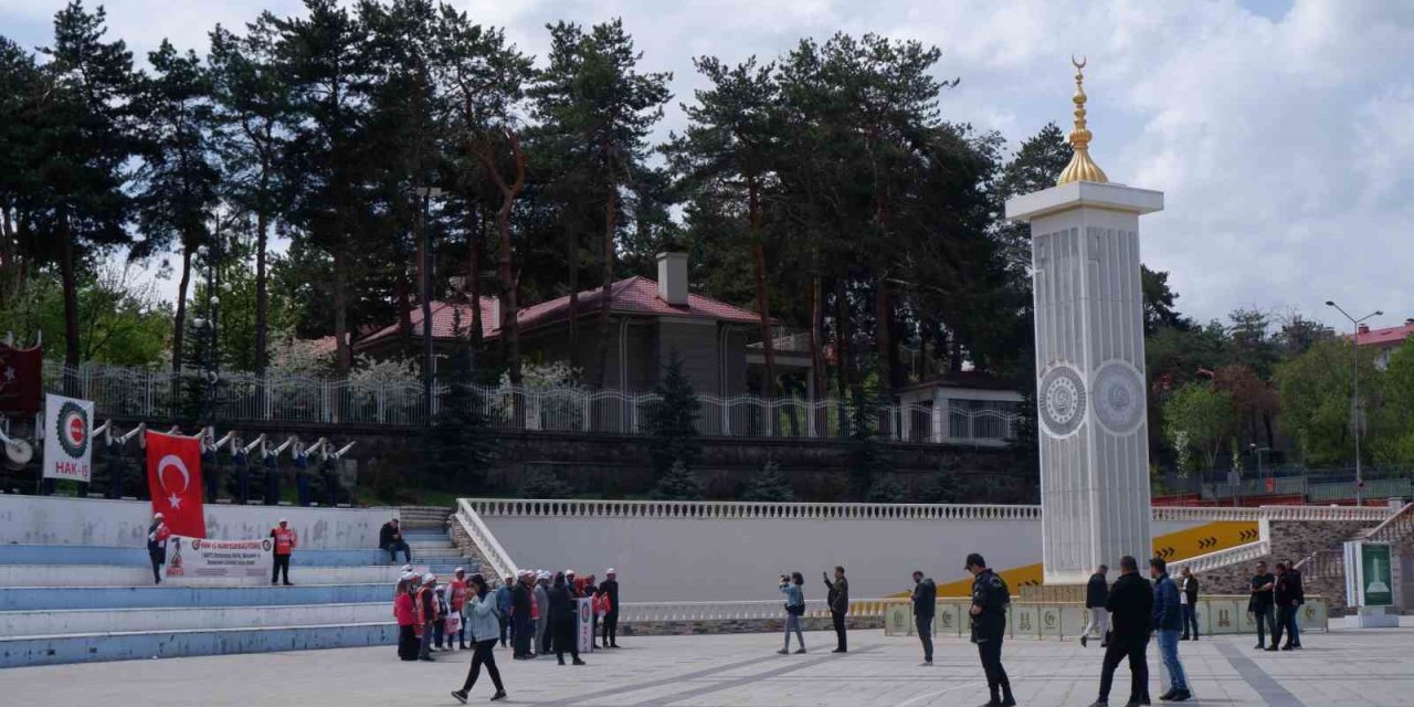 Erzurum’da 1 Mayıs’ta Sessiz Kutlama