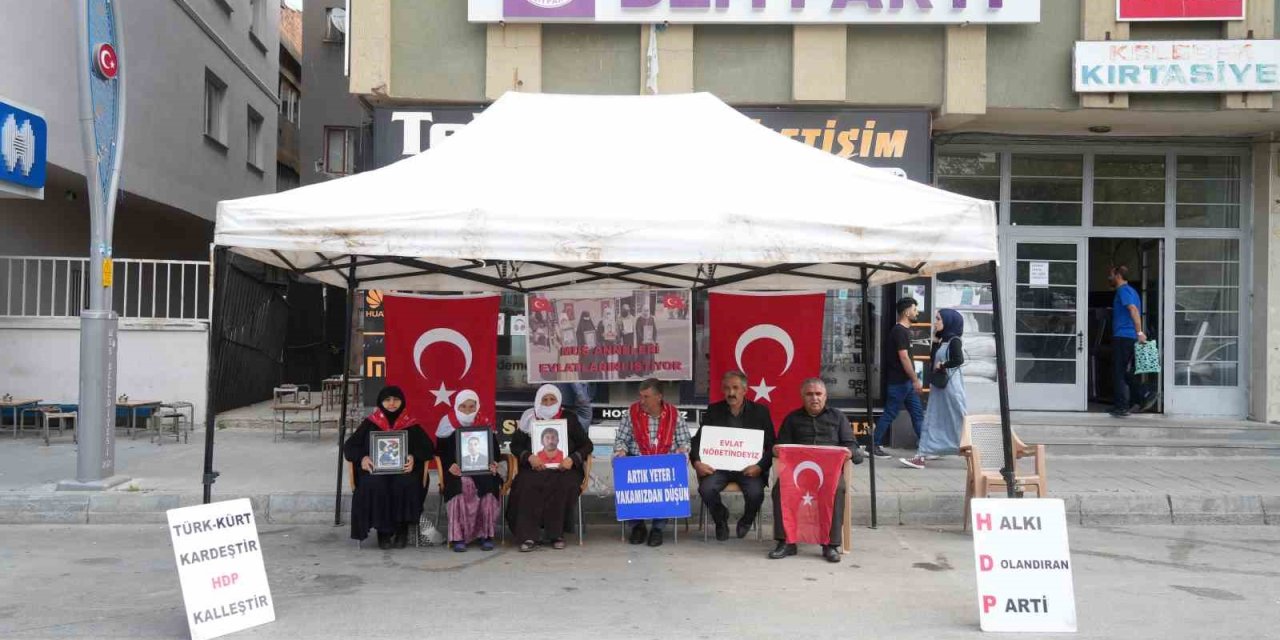 Muşlu Ailelerin Evlat Nöbeti Devam Ediyor