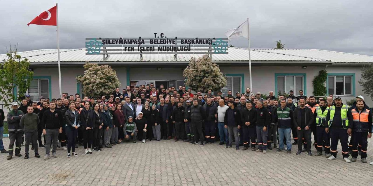 Başkan Nallar Belediye Emekçilerinin Bayramını Kutladı