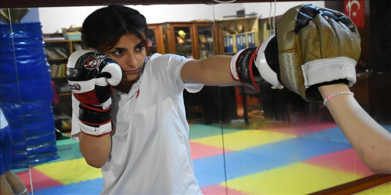 Depremzede milli sporcu Eylül Aslan iki branşta Avrupa şampiyonluğu peşinde