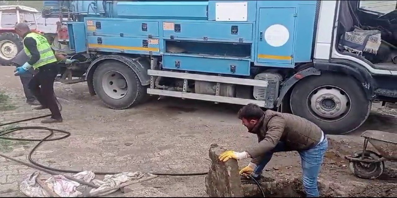 Eski Ekipleri Tıkanan Kanallar İçin Seferber Oldu