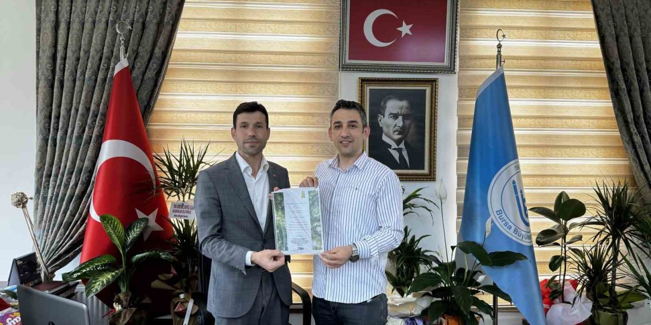 Başkan İlk Maaşını Kendine Değil Öğrencilere Ayırdı