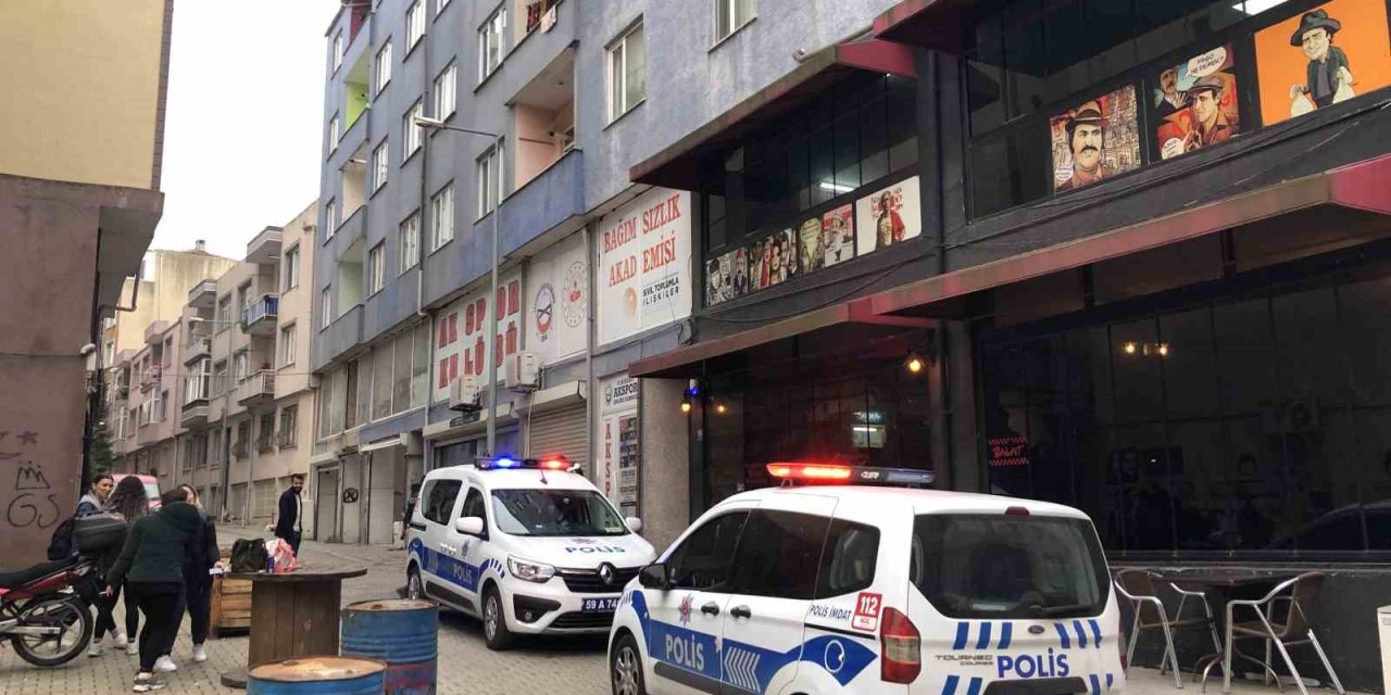 1 Haftadır Haber Alınamıyordu, Kötü Kokular Acı Gerçeği Ortaya Çıkardı