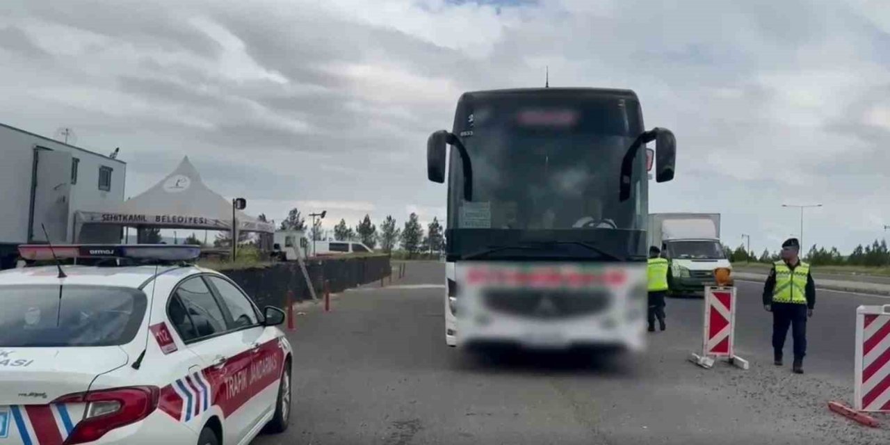 Jandarma, Yolcu Otobüslerinde Emniyet Kemeri Denetimini Artırdı