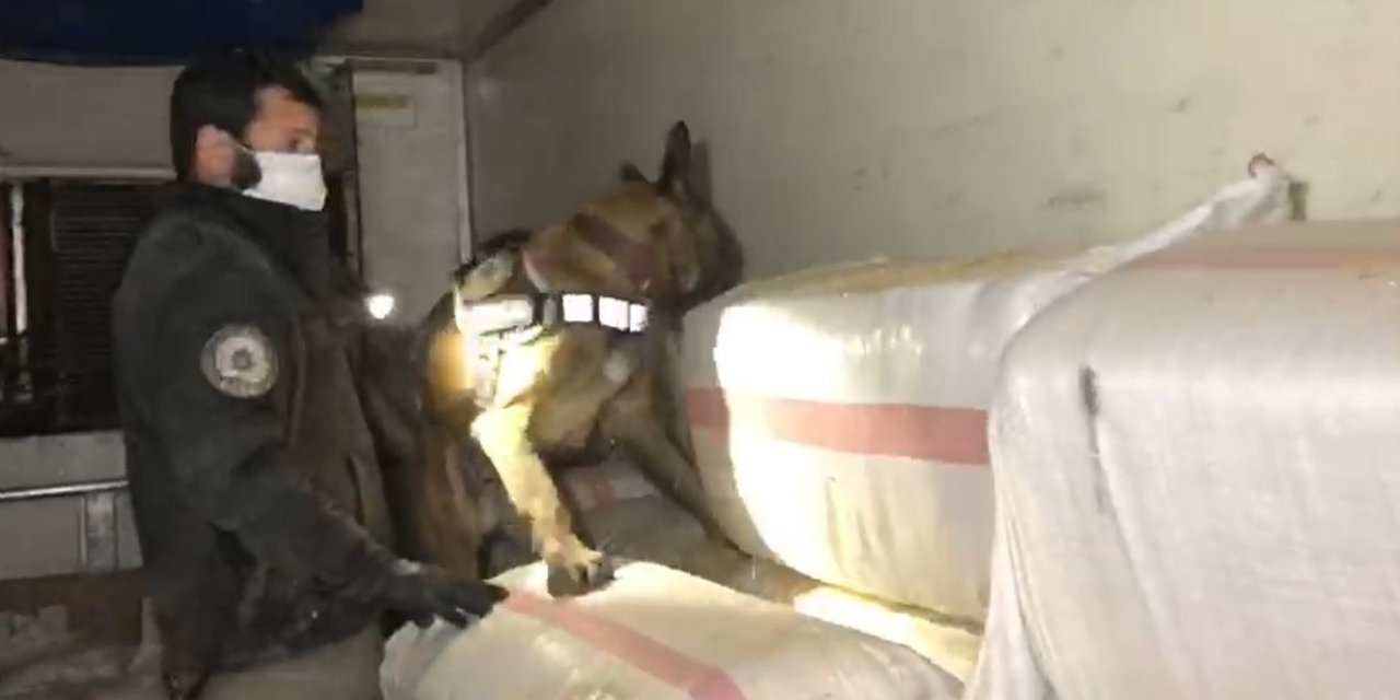 Saman Yüklü Tırda 99 Kilo Eroinin Sevkiyatını Yapan Sanıkların Cezası Belli Oldu