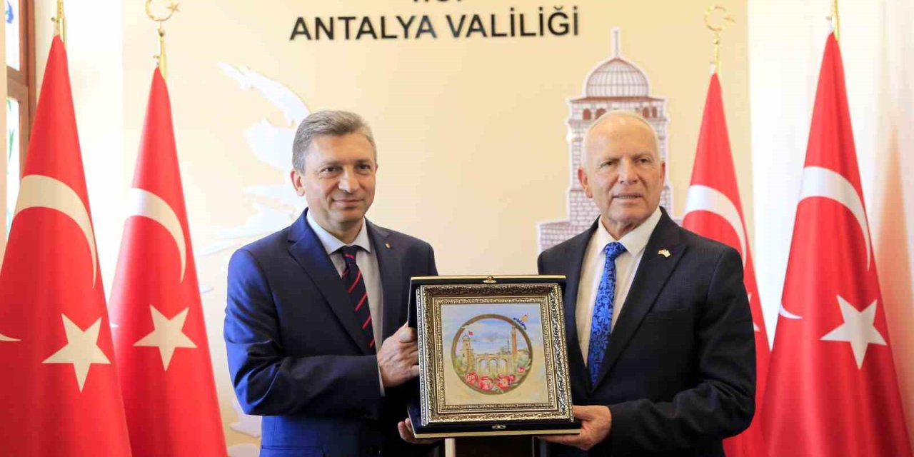 Kktc Meclis Başkanı Töre, Vali Şahin İle Bir Araya Geldi