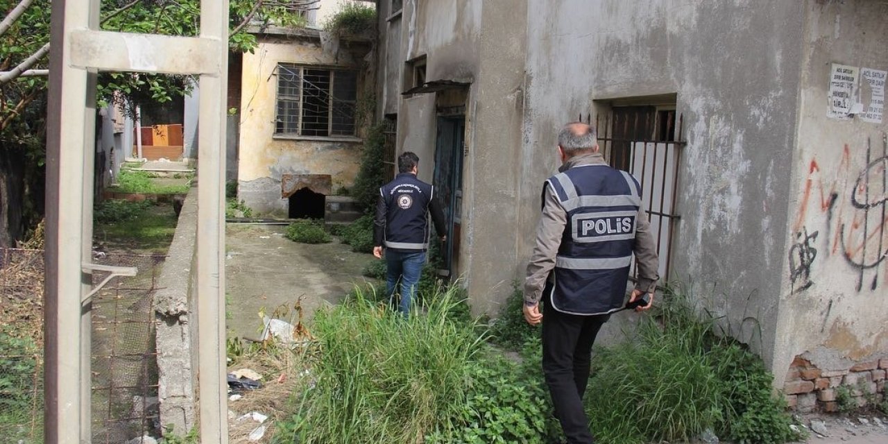 450 Binden Fazla Şahsın Gbt Kontrolü Yapıldı, 512 Aranan Şahıs Yakalandı