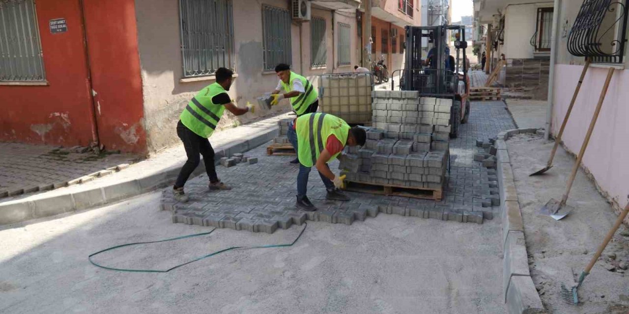 Turgutlu Belediyesi Fen İşleri Müdürlüğü Ekipleri Eş Zamanlı Çalışmalarını Sürdürüyor
