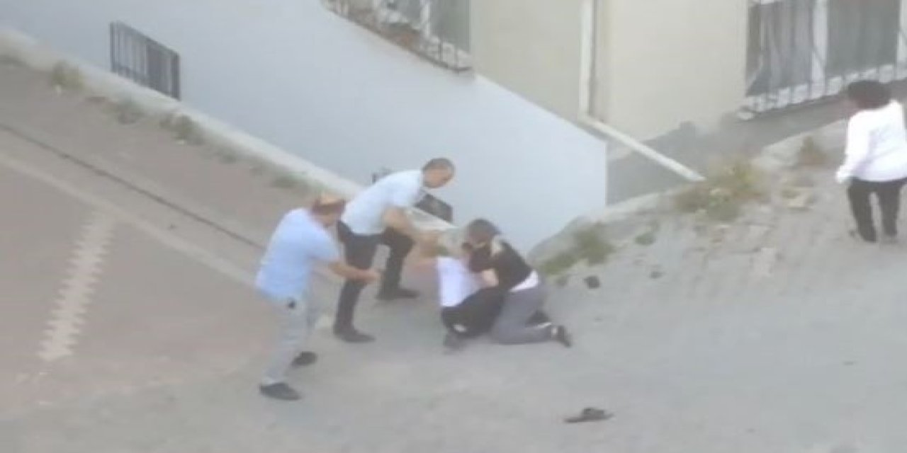 Kavga ettiği kız arkadaşı ile arasına giren şahsı sokak ortasında vurarak öldürdü