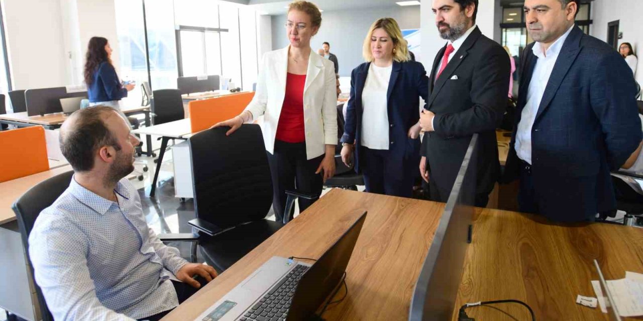 Van Yyü’de ‘İnnovan Fikir Maratonu’ Düzenlendi