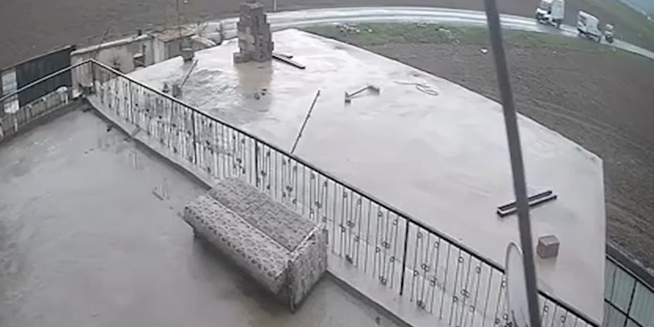 Niğde’de 1 Kişinin Öldüğü, 2 Kişinin Yaralandığı Kaza Güvenlik Kamerasında