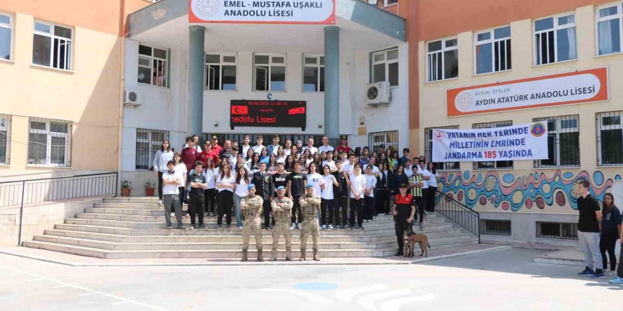 Aydın’da Jandarmanın Çalışmaları Lise Öğrencilerine Tanıtıldı