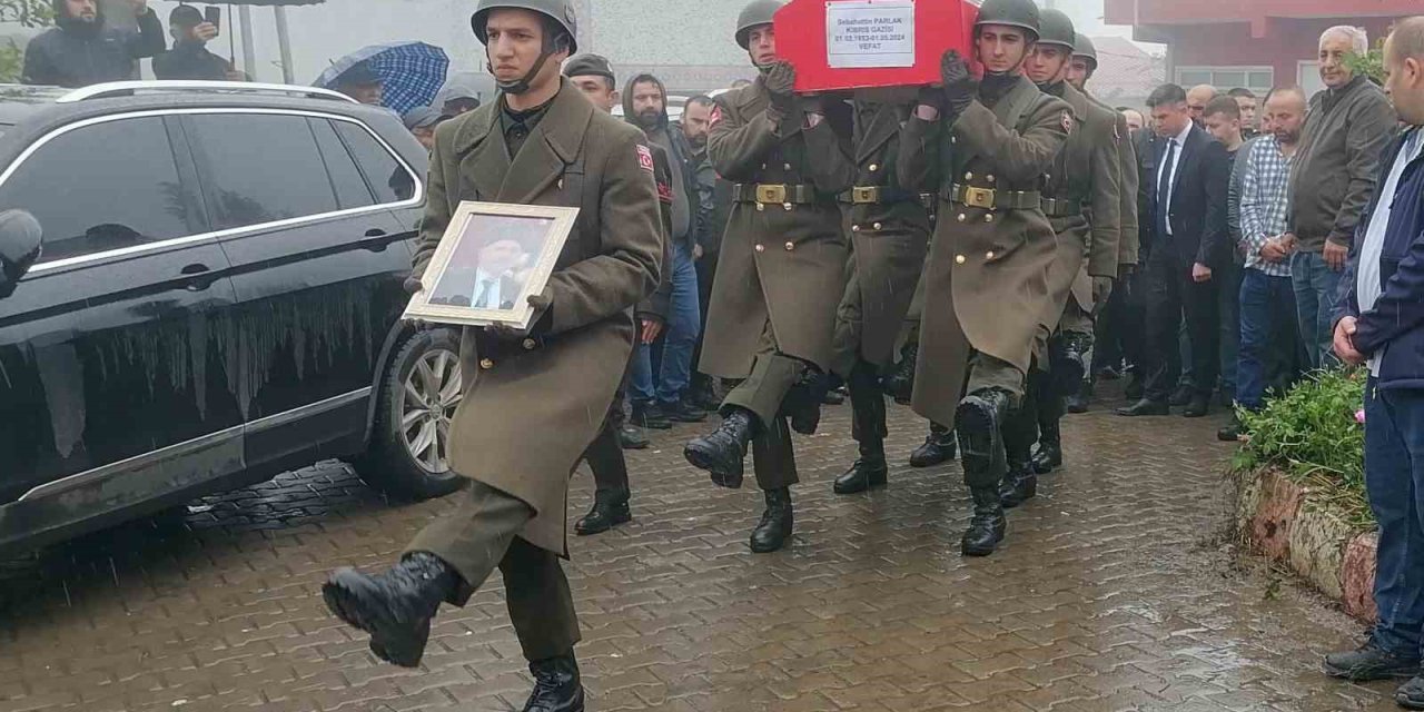 Trafik Kazasında Hayatını Kaybeden Kıbrıs Gazisi Son Yolculuğuna Uğurlandı