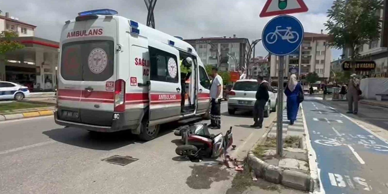Aksaray’da Motosikletten Düşen Genç Yaralandı