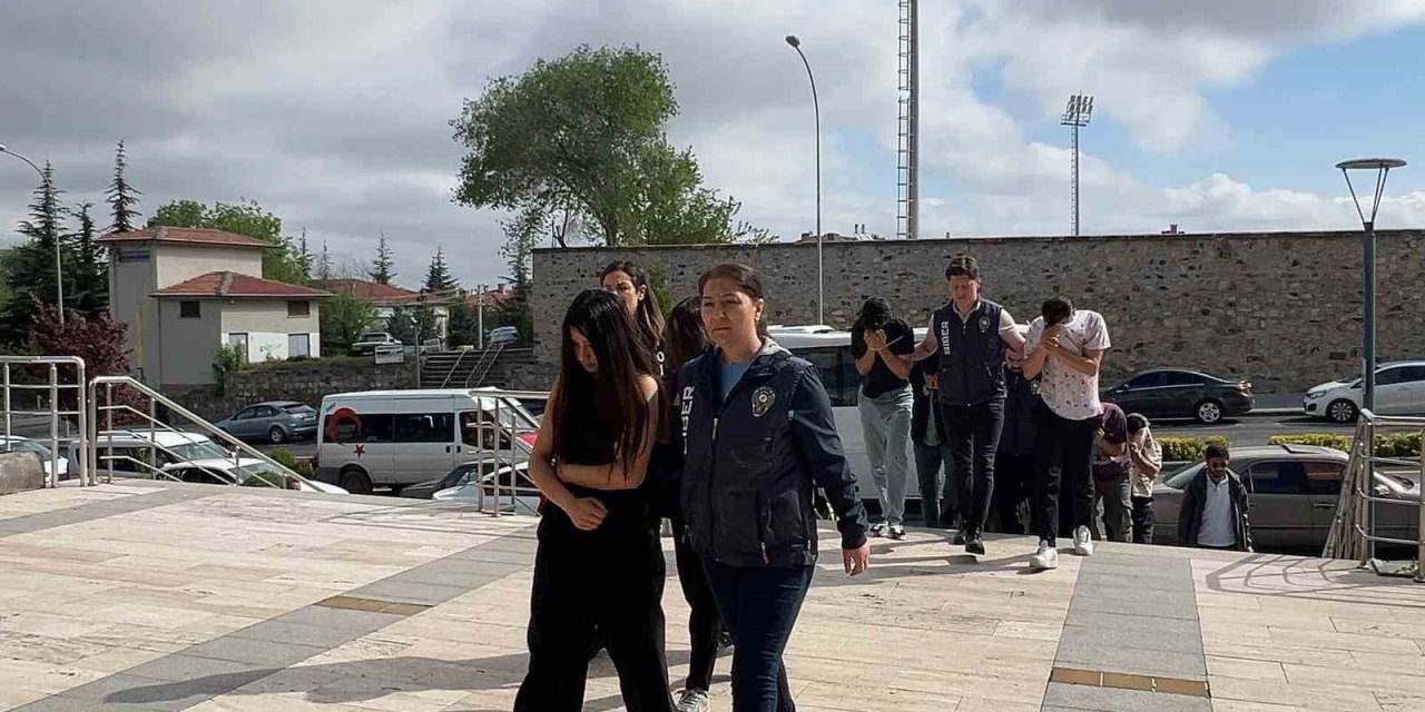 Nevşehir’deki Dolandırıcılık Operasyonunda 7 Tutuklama