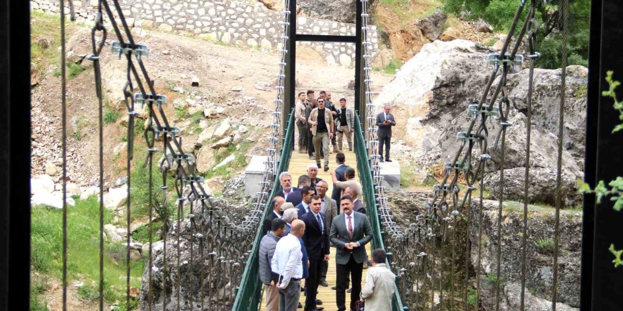Vali Tekbıyıkoğlu, Çemişgezek’te İncelemelerde Bulundu
