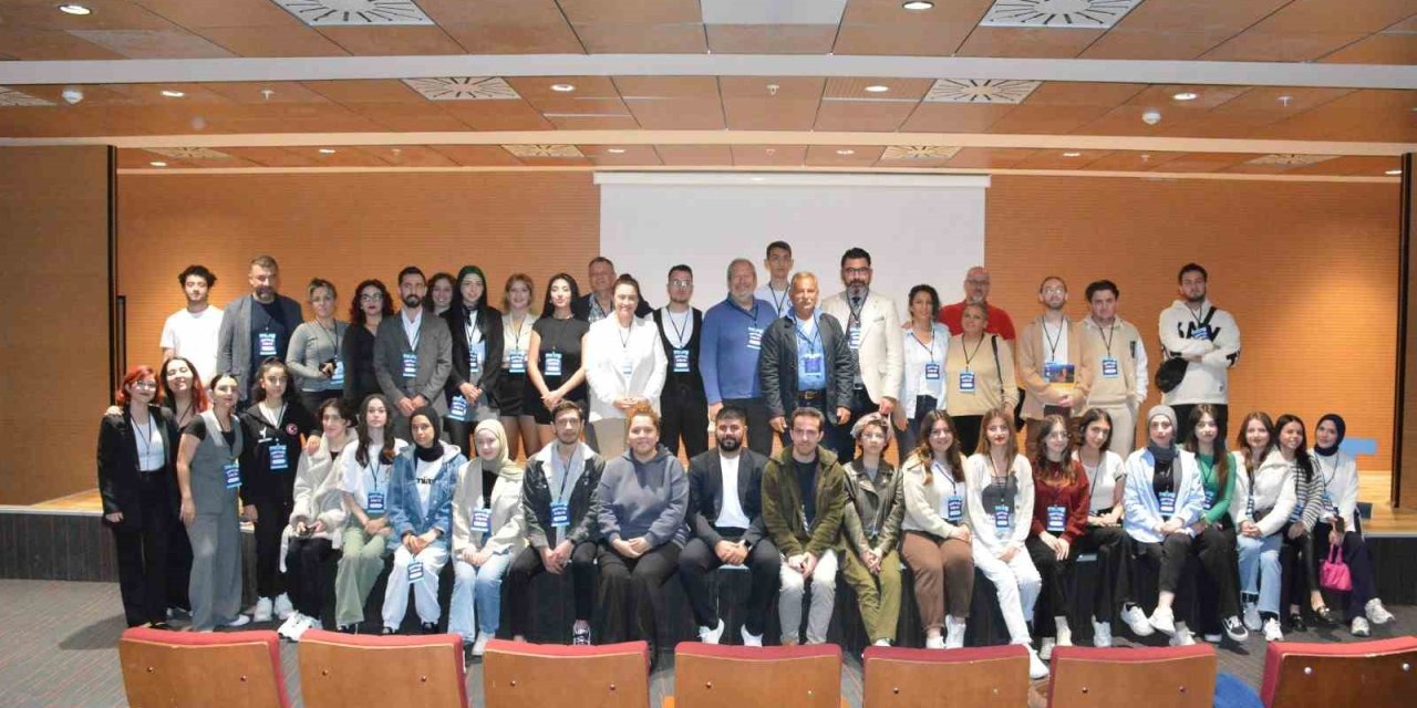 Eryalçın “Marmara’da Mercanlar Yok Olma Noktasına Geldi”