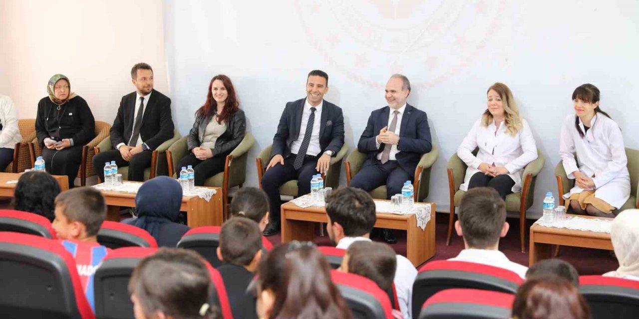 Sevgi Evleri Çocuklarına Ağız Ve Diş Sağlığı Muayenesi Yapıldı