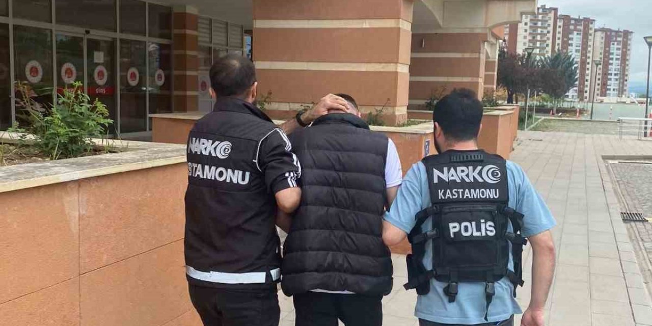 15 Yıl 10 Ay Hapis Cezası Bulunan Cezaevi Firarisi Şahıs Yakalandı