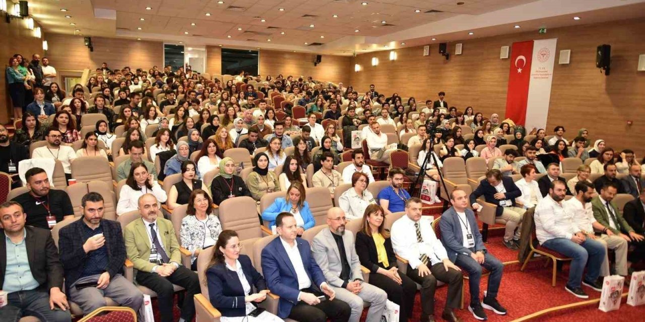 Hitit Üniversitesi’nde “1. Tıp Öğrenci Kongresi” Başladı