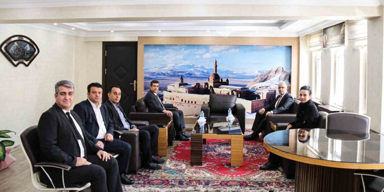 Iğdır Emniyet Müdürü Sakarya, Ağrı Emniyet Müdürü İpar’ı Ziyaret Etti