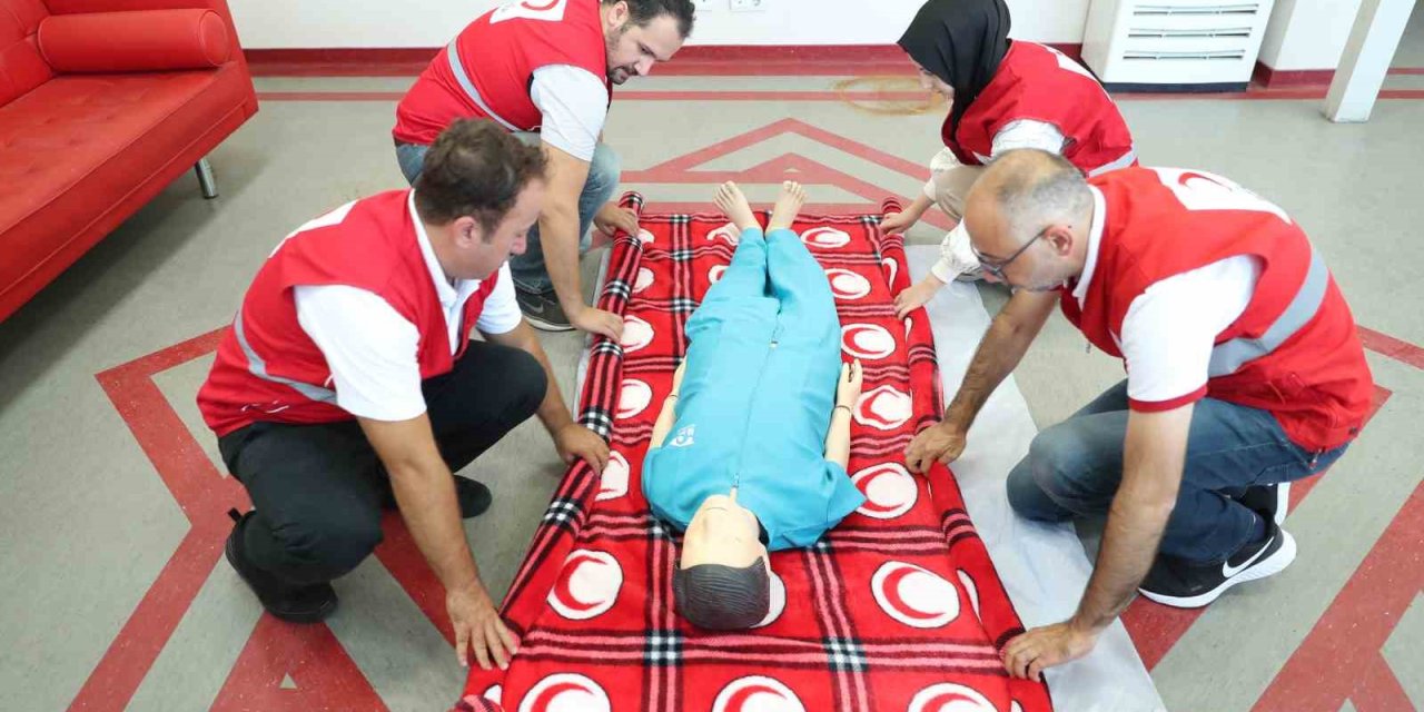 Kızılay, 2023 Yılında 776 Bini Aşkın Kişiye İlk Yardım Eğitimi Verdi