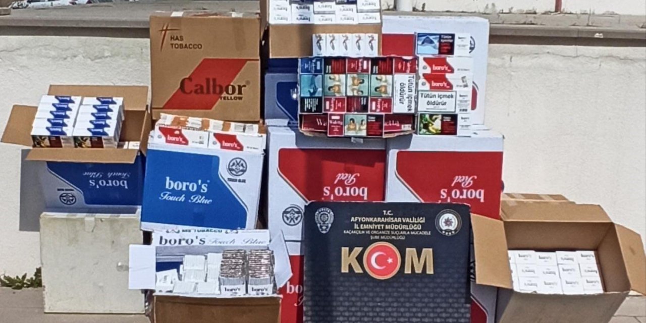 465 Paket Kaçak Sigara İle 200 Bin Adet Boş Makaron Ele Geçirildi