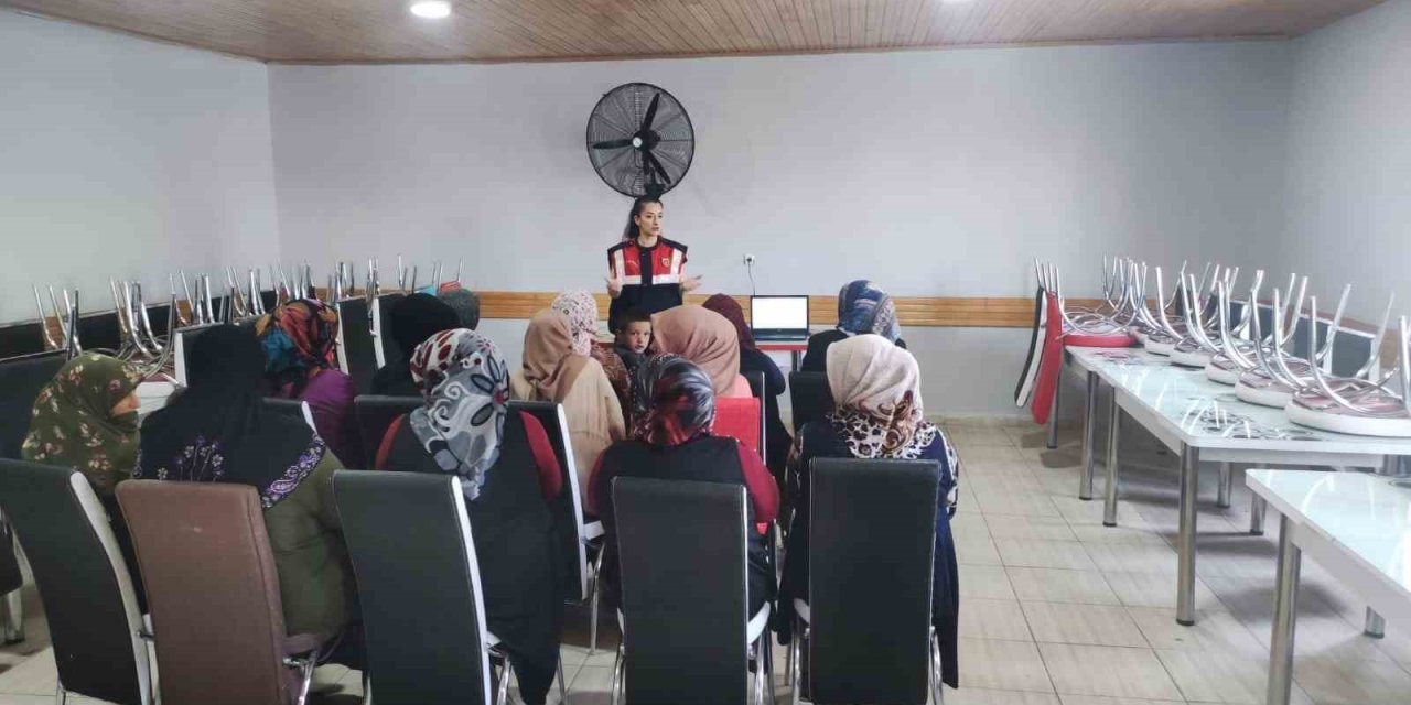 Kars’ta Annelere Uyuşturucu Eğitimi