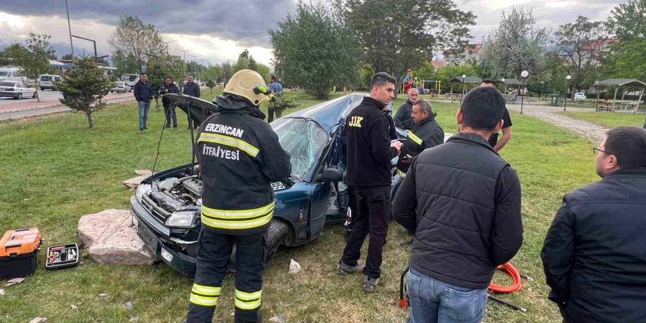 Erzincan’da Trafik Kazası: 1 Yaralı