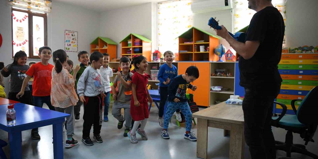 Çocuklar Eğlenerek Öğreniyor