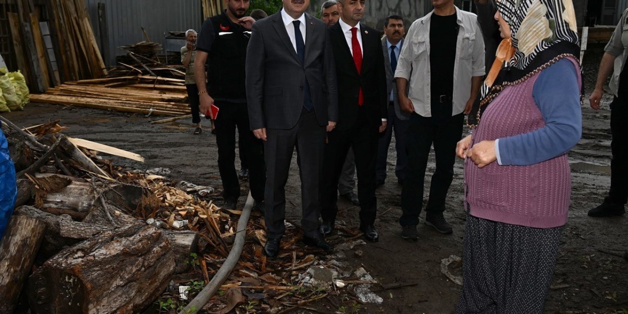 Vali Yılmaz, Şiddetli Yağıştan Zarar Gören Mahalle Ve Köylerde İnceleme Yaptı