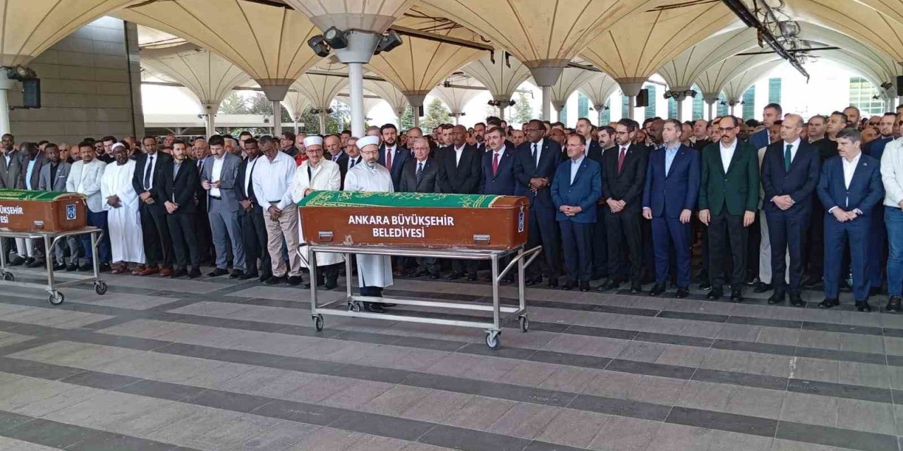 Sudan Egemenlik Konseyi Başkanı’nın Oğlu El-burhan Son Yolculuğuna Uğurlandı