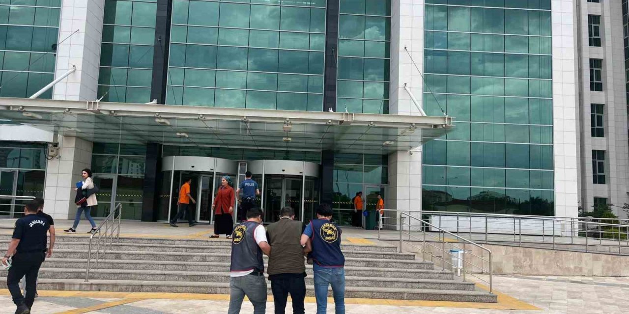 Adana’da 11 Firari Hükümlü Yakalandı