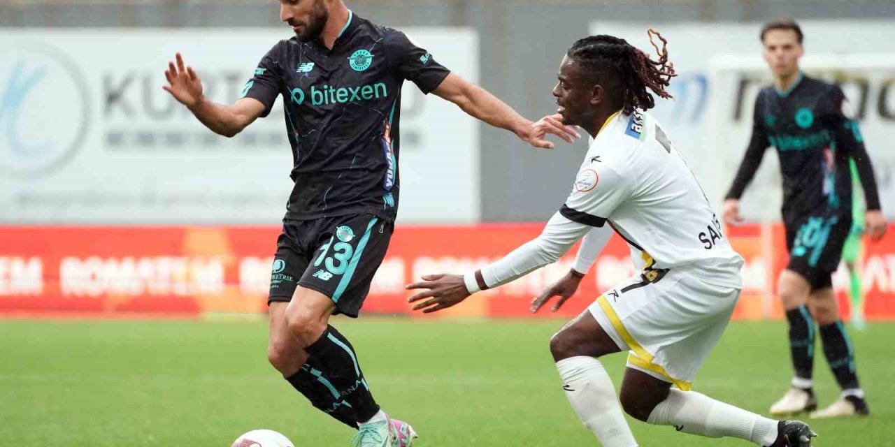 Trendyol Süper Lig: İstanbulspor: 0 - Adana Demirspor: 1 (İlk Yarı)