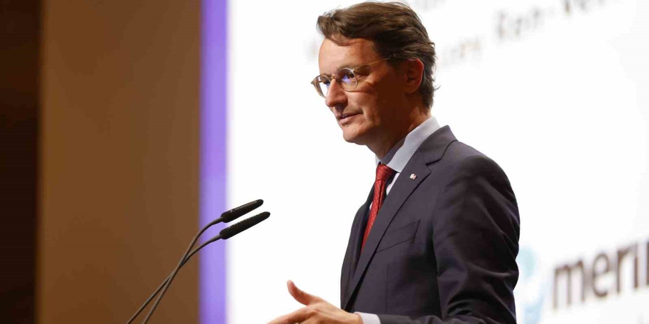 Bakan Şimşek: “2026 Yılında Tekrar Tek Haneli Enflasyona Dönmüş Olacağız”