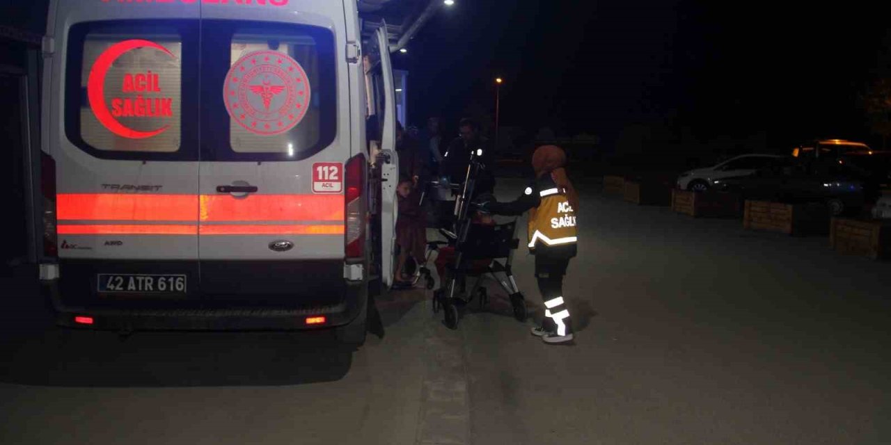 Konya’da Duşa Kabinin Camı Patladı, 2 Kardeş Yaralandı