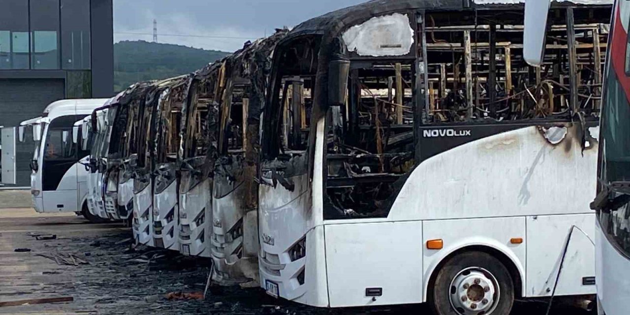 17 Araç Alev Alev Yanmıştı, Hasarın Boyutu Ortaya Çıktı