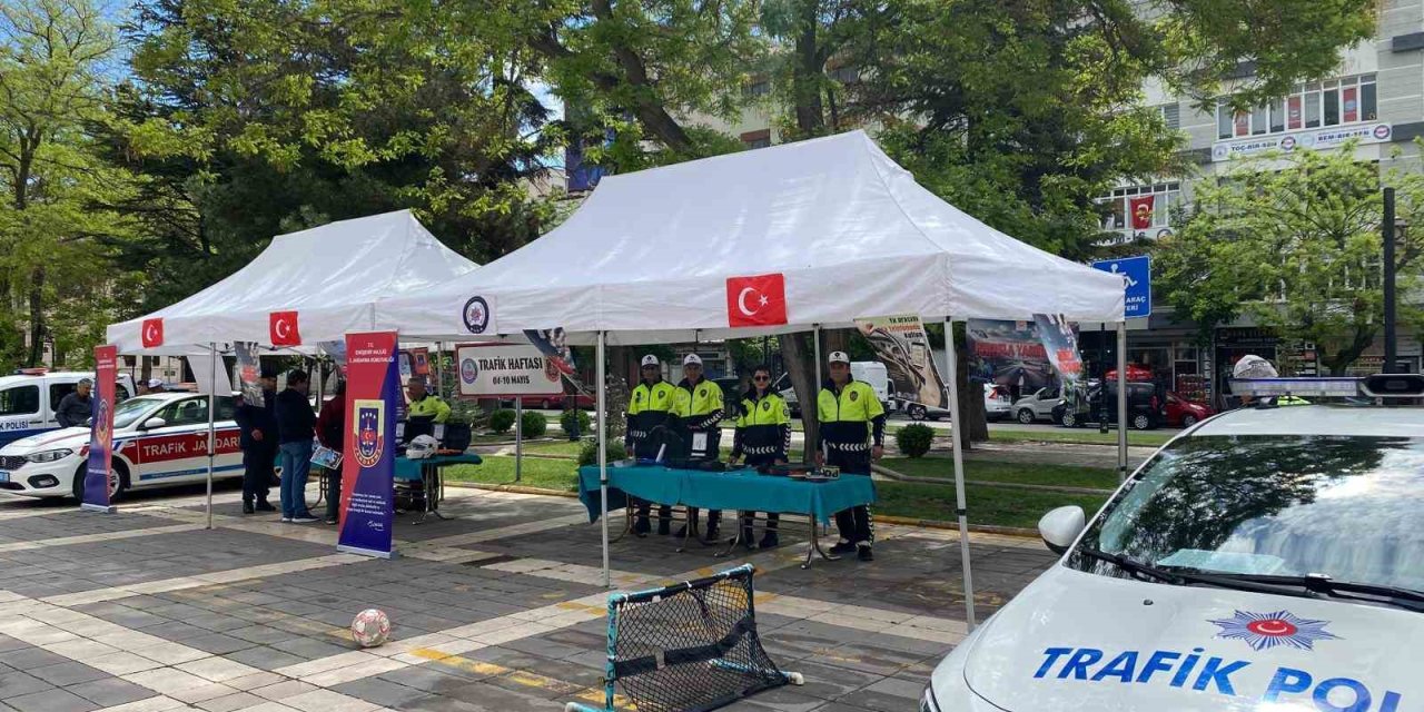 Trafik Haftası Çerçevesinde Bilgilendirme Çalışmaları Başladı