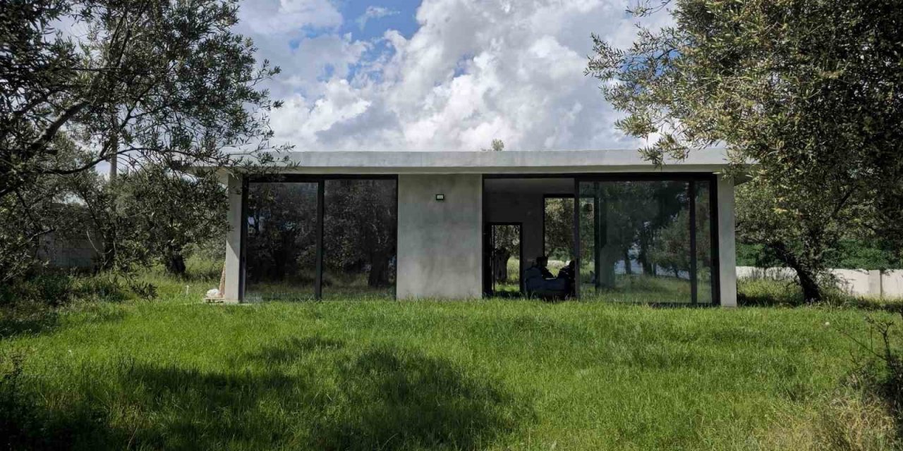 Balıkesir’de Zeytinlik İçine Villa Yapmaya Kalkan Kiracıyı Jandarma Çıkardı