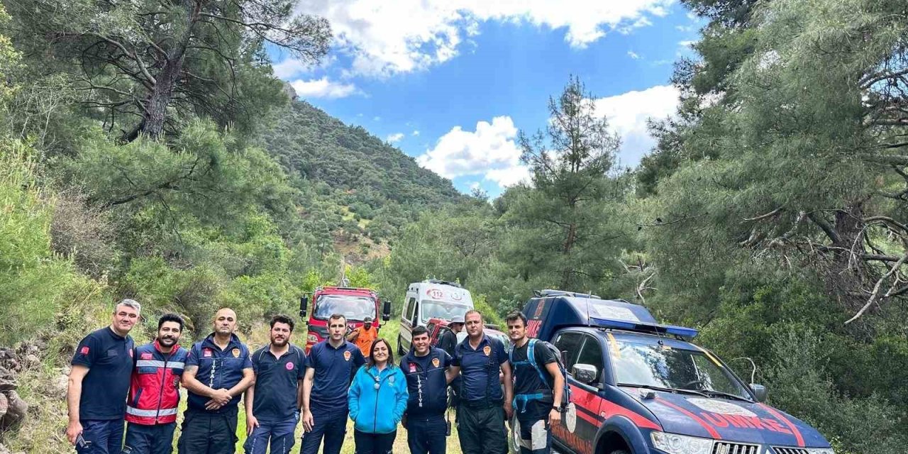 Trekking Yaparken Düşüp Yaralanan Vatandaş Hastaneye Kaldırıldı