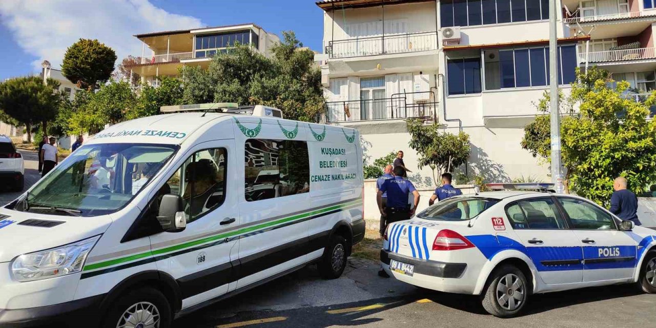 Ölüm Yaşlı Adamı Çatıda Yakaladı