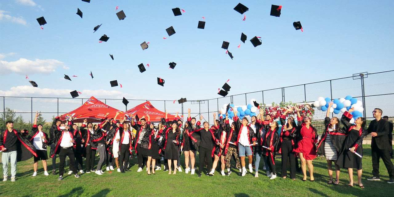 ASKSL Mezuniyet ve ödül töreni düzenlendi