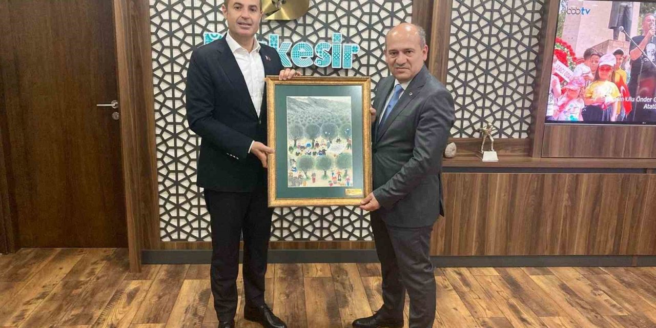 Edremit Ticaret Odası Yönetiminden Ahmet Akın’a Ziyaret