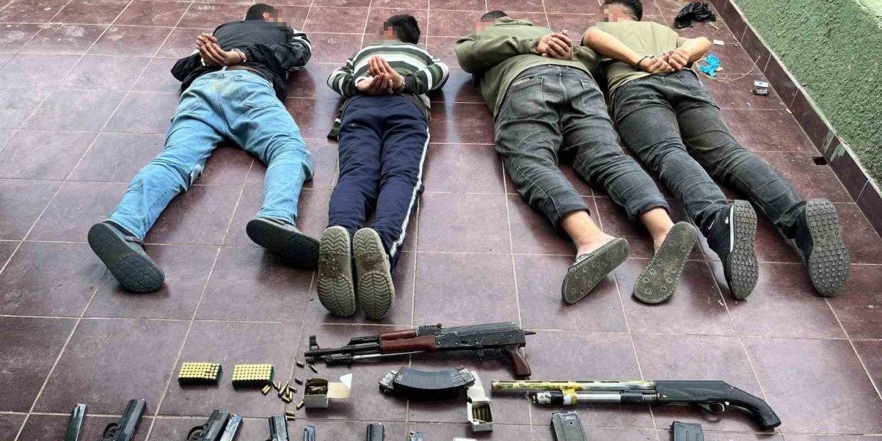 Cezaevi Firarisi, Uzun Namlulu Silahla Saklandığı Çiftlik Evinde Seyhan Polisi Tarafından Yakalandı