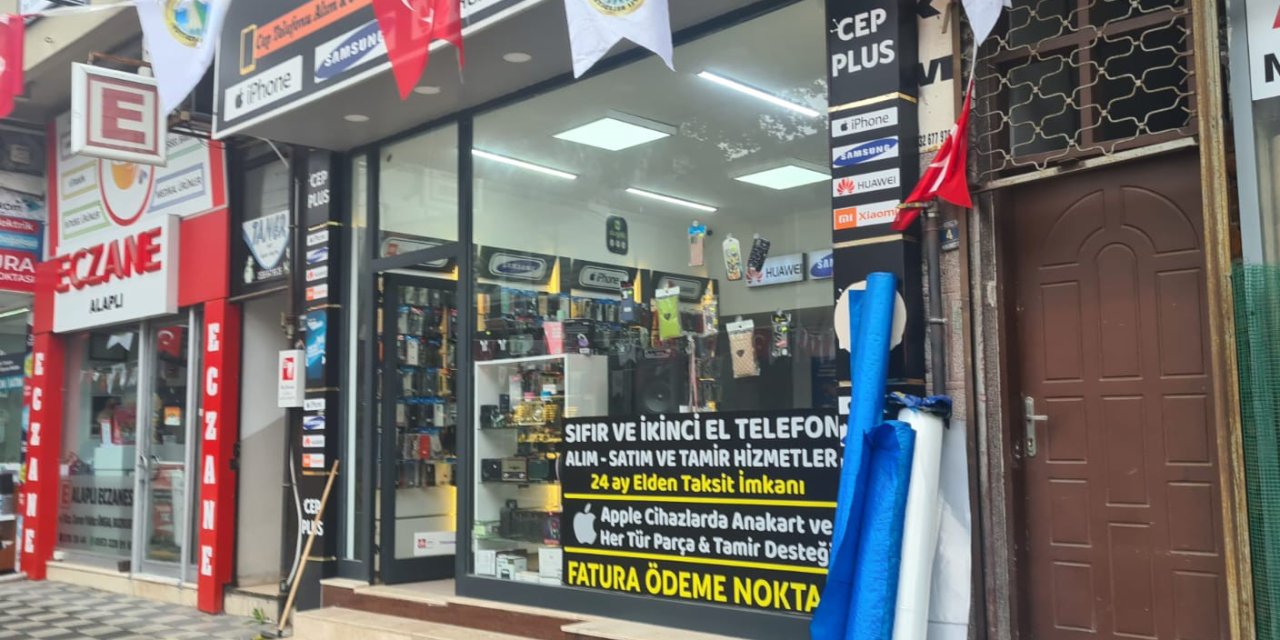 Alaplı’da 13 Cep Telefonu Çalan Hırsızlar Tutuklandı