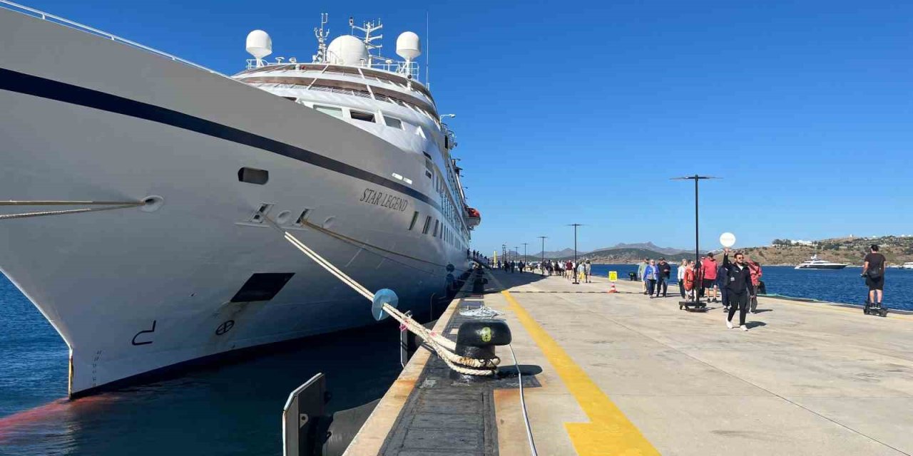 Bodrum’a 283 Yolcuyla Geldi