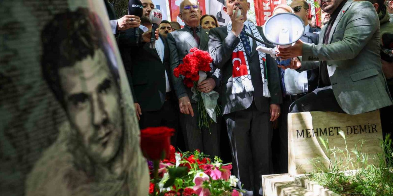 Chp Lideri Özel: "Herkes Görüşmeyle İlgili Kendine Ait Kısımlar Hakkında Bilgi Verebilir"