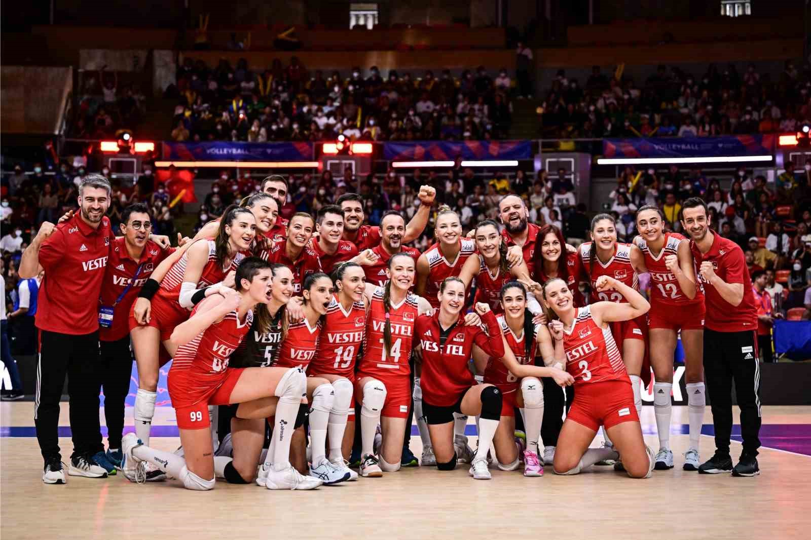 A Milli Kadın Voleybol Takımı Milletler Ligi’nde çeyrek finalde